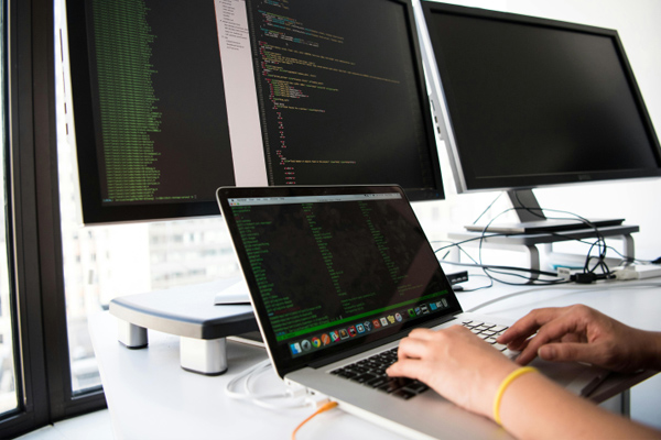 做網(wǎng)站公司如何選擇？2025做網(wǎng)站公司哪家強(qiáng)？:做網(wǎng)站